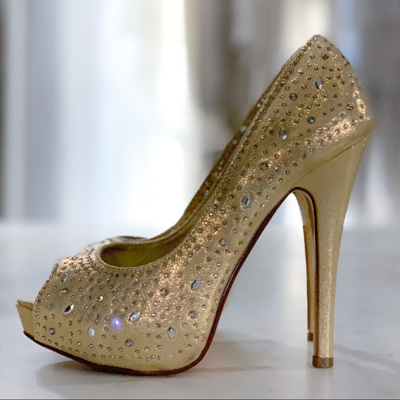 Diva Shoes - Gold Rhinestone Heels